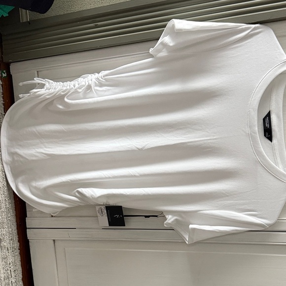 Simply Vera Vera Wang White Gathered Side Tee - Picture 1 of 3
